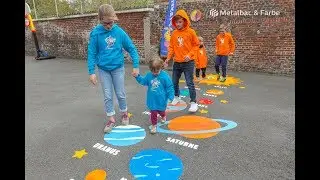 En France à Steenbecque – Jeux de plein air pour enfants - matériau thermocollant préfabriqué