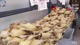 Kaifeng's heritage of four generations of barrel chicken, boiled 1,000 a day in the New Year