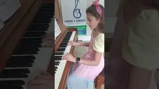 Cinderela no Baile - Isabel Van Nort ( Letícia Z. Fuga Newhaus)