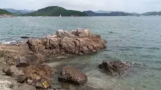 Relaxing sounds of waves