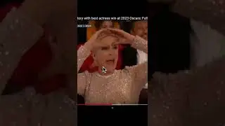 Jamie Lee Curtis gives Michelle Yeoh the Illuminati sign Oscars