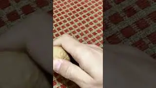 хруст и треск ореха)))
