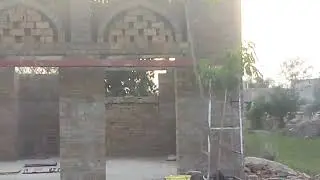 Hum Ye Beautiful Masjid Tyair Kr Rahe Hein
