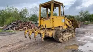 Used Massey Ferguson MF 400C 1980 Crawler loader | equippo.com