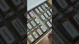 DIY Spice Drawer Organizer, Cricut Labels + 3D Printed Tray!