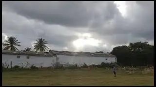 V  BOOMERANG THROW