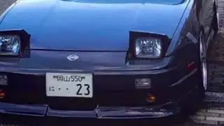 что творит этот