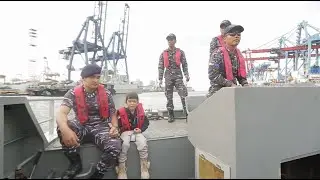 Mazaya Tour Kapal KRI Teluk Palu 523 Bareng Letnan TNI AL yang Ganteng! -  CATATAN SI BOCIL
