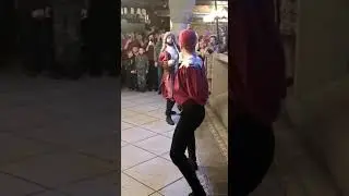 Поединок на шпагах. Постановка.