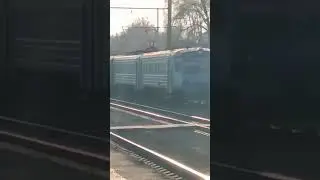 ЕР2Р Отправляеться со станции "Покотилівка" на встречу солнцу