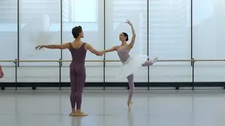 Attitude | Ballet West Glossary