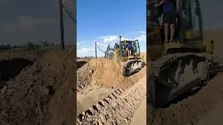 Если вы хотите приобрести 3D CHCNAV – обращайтесь к нам #геодезия #excavator #нгс