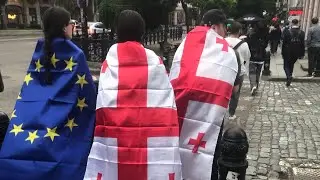 Пианино в переходе. Тбилисское метро. Митинг в Тбилиси 28 мая 2024г