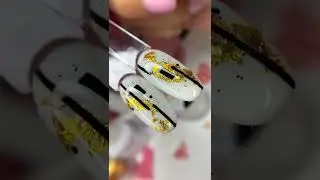 Простой и легкий дизайн с фольгой!