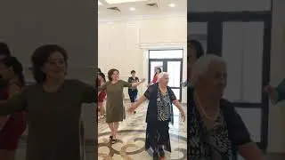 Бабушка Седа.