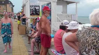 Идем на пляж Чайка (Адлер), а там - огромные волны. . Черное море. Beach Black sea