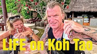 Tanote Bay. The Best Beach on The island. Koh Tao Thailand