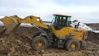 Глинодобывающие работы! Тракторам теперь негде тонуть)