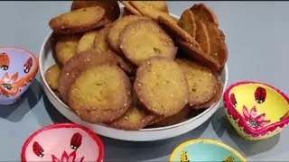 Crispy and crunchy snacks-Nippattu | Crunchy Nippattu Recipe | South Indian Spicy Rice Flour Snack