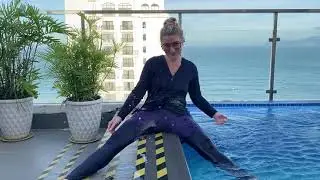 Wetlook💦 Swimming in a pool in wet clothes 