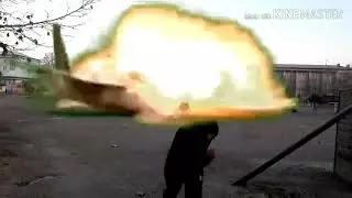 Садамаи ҳавопаймо дар болои хонаҳо