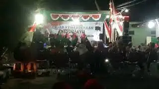 IBU-IBU PKK DI GRESIK KOMPAK MENYANYIKAN LAGU QASIDAH