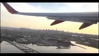 طائرة درون صغيرة تصدم طائرة ركاب و ينكسر جزئ منها منظر مرعب جدا