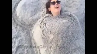 Amanda Cerny'e Yapılan Penis Şakası +18