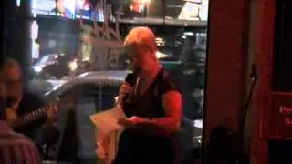 gricel canta rendido en peña sur
