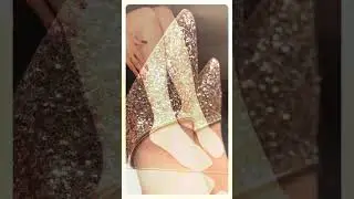Shiny flesh-colored pantyhose 
