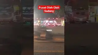 Bus Pariwisata Pusat Oleh oleh Sadang