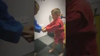 Поборолись братья🫱🏾‍🫲🏽На каникулах без борьбы никак😉