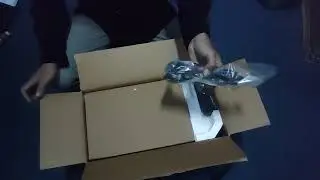 Unboxing scanner Fujitsu fi-7140