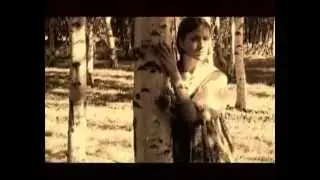 Камиль де Гром и фолк-группа из Эстонии исполняют русскую песню «Катюша»