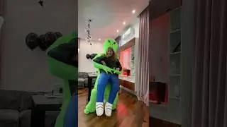 Помахите, Похитили...