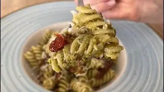 Cea mai Rapida Reteta de Paste cu Pesto | Retete Vegetariene