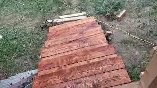 33. Сочи. Горное Лоо. Строим каркасную баню. Ступеньки +22°C. 27.06.2022г.©