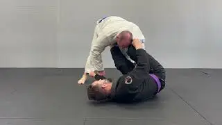 Live Brazilian Jiu Jitsu Gi Rolling - Jon (Purple Belt) Vs. Devon (Blue Belt) - Freedom Jiu Jitsu