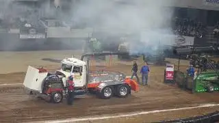 Mid-America Trucking Show  MATS Super Semis Pull