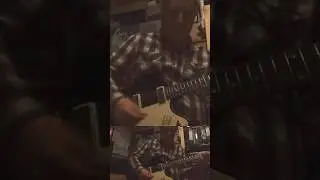 Gibson Firebird 80’s sounds… #guitar #music #firebird #80s #delay #fxpedals #fx #chorus #gibson