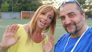 Forza Chiara: Presenter Roberta Pedrelli greets fans with the Greeter