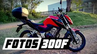 CB300F Twister posando para foto