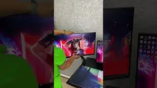 How to fit two monitors on a small desk??? 