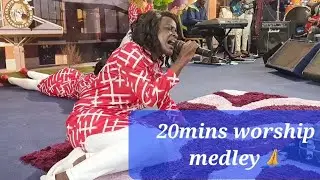 Christine Apondi ,20mins of intense worship @worship night @SOA Church. #gospel  #worship #kenya