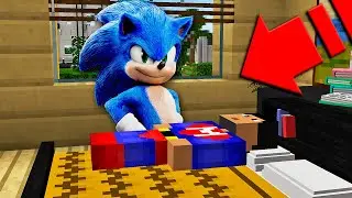 I'M TROLLING A YOUTUBER DISGUISED AS SONIC IN MINECRAFT 😂