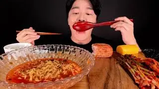 #mukbang #먹방 #eat #asmr #food #eating #youtube #korean #koreanfood #egg #eggs #ramen #noodles #라면 #라