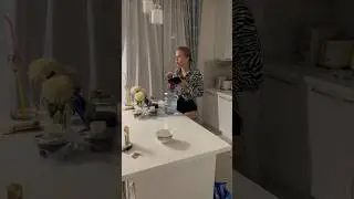 И быстро ушла в закат😅