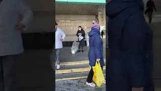 Маски раздали бесплатно!
