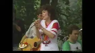 1997 Loretta Lynn Interview on Entertainment Tonight - Discusses Deceased Husband Mooney