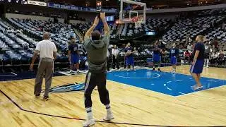 Deron Williams works on in game jump shooting drills (2017)